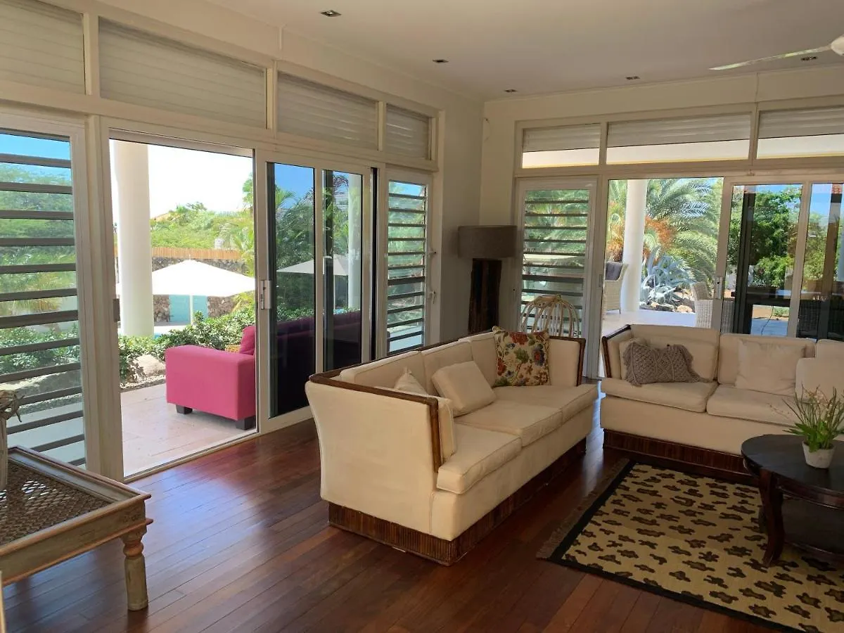 Villa Artiko Willemstad 0*,